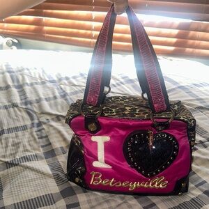 Vintage betseyville bag chetah print with hot pink